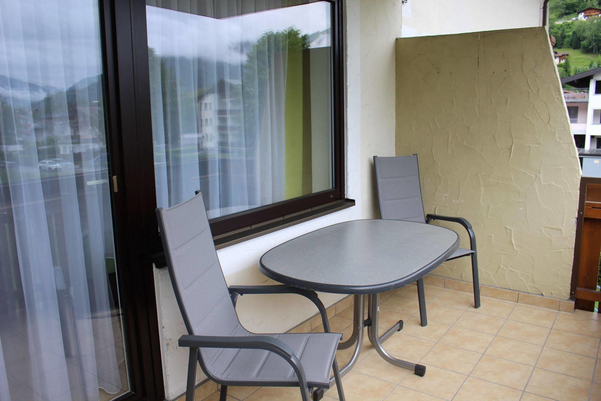 Apartment Elisa Kaprun Exterior photo